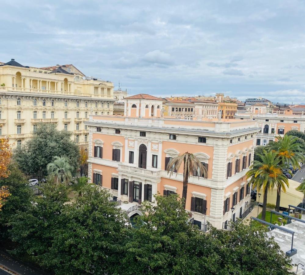 Grand Hotel Palace Roma Esterno foto